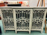 Haverty's Console