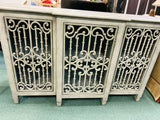 Haverty's Console