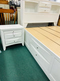 Queen Bedroom Set