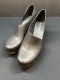 Korks Women's Black Size 9 Clogs