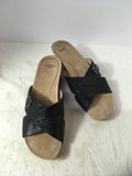 Ugg Women's Black Size 7.5 Wedge-Shoes