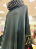Capote Women's Black Size L Poncho