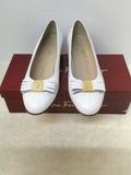 Salvatore Ferragamo Women's White Size 9.5 Flats