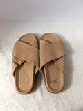 Beek.. Women's Camel Size 5 Slide-On-Woman's