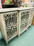 Haverty's Console