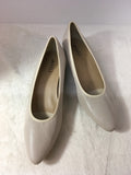 Vaneli Women's Beige Size 9 Pumps