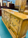 Full/Queen Thomasville Bedroom Set