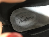 Trotters Women's Black Size 8.5 Ankle Boot