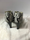 Michael Kors Women's Snake Size 9.5 Pumps