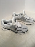 Nike Men's Size 7 White Sneakers - Mens