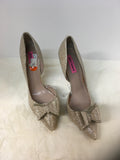 Betsey Johnson Women's Gold Size 11 Pumps